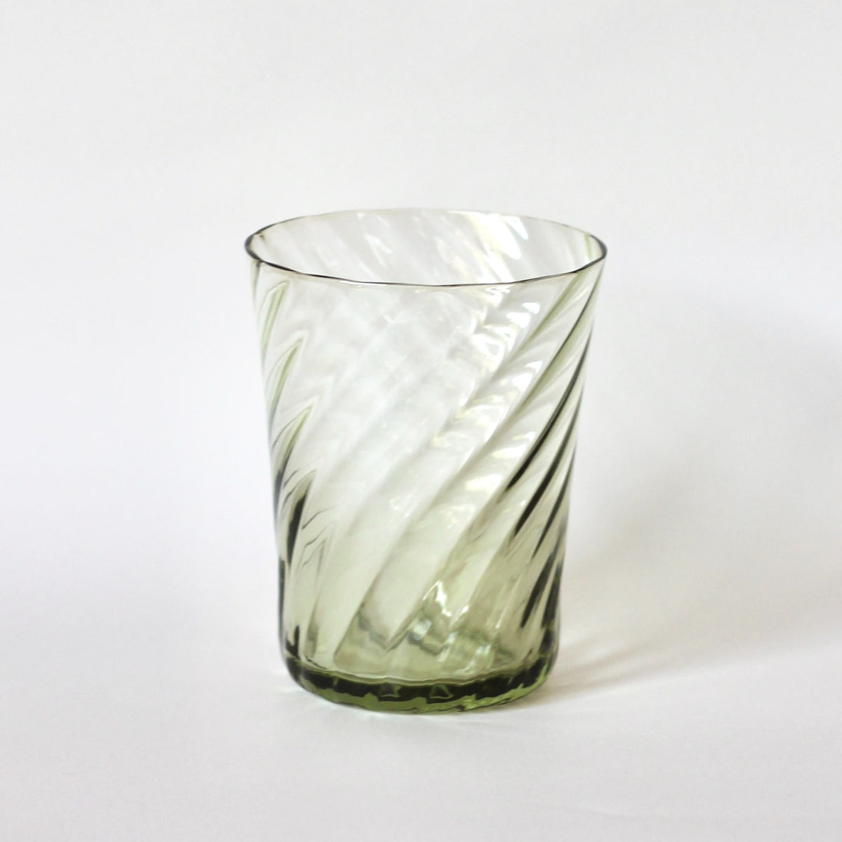 【STILLEBEN】 Concave Glass - Swirl Moss Green [スティルレーベン コンケーブグラス]