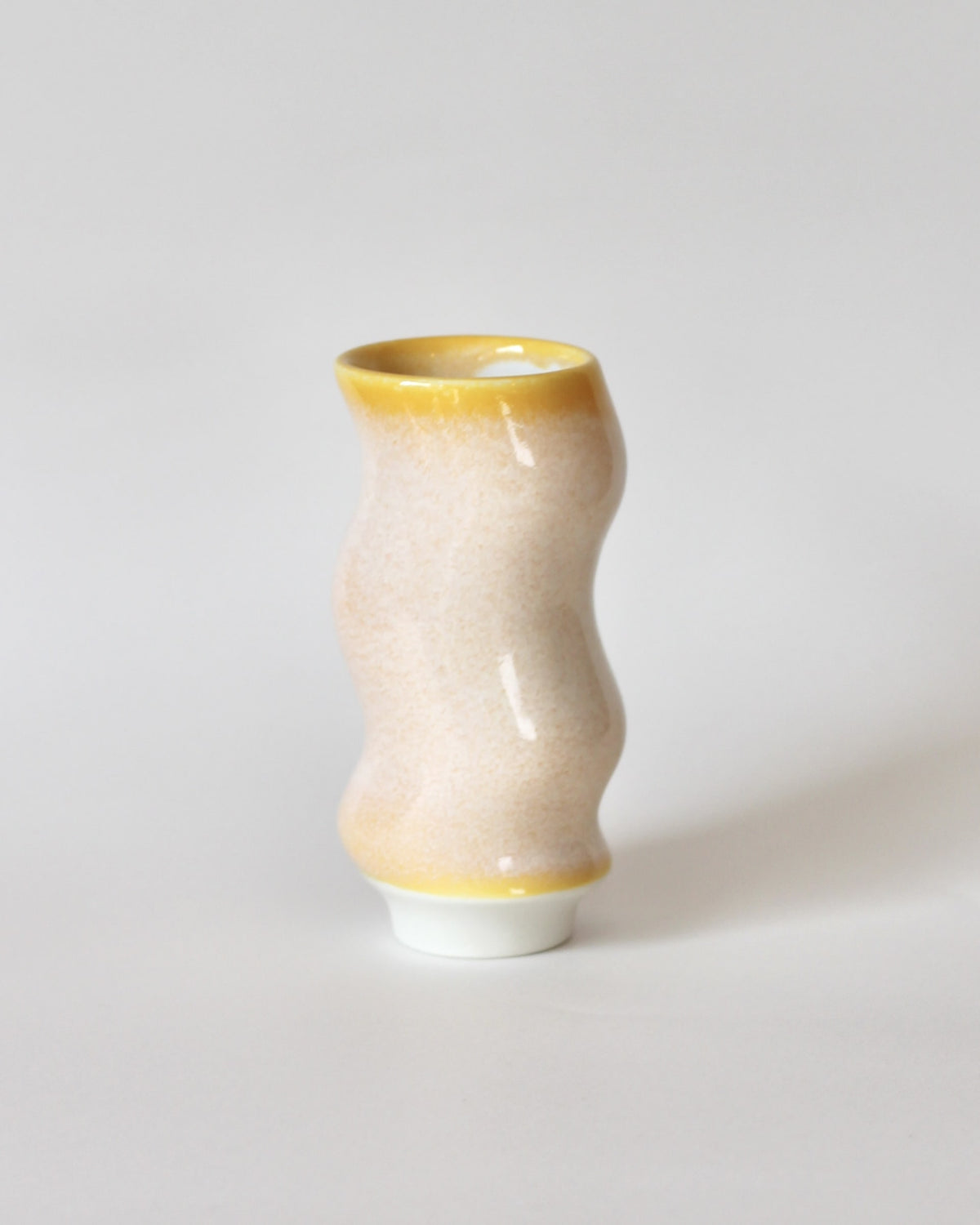 【Studio Arhoj】 Hana Vase Small Wave - Yellow  [スタジオアーホイ ハナベース]
